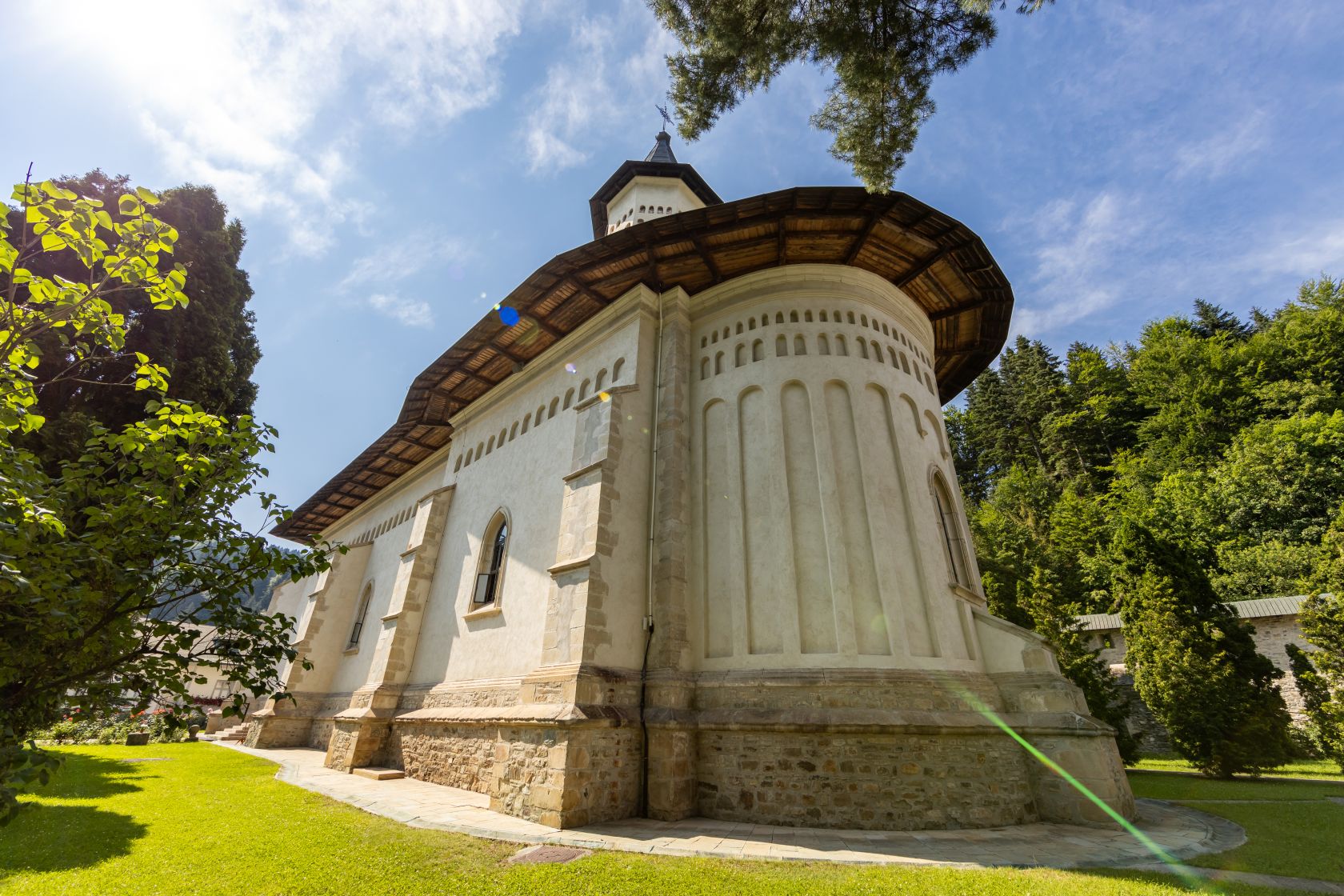 Mănăstirea Slatina